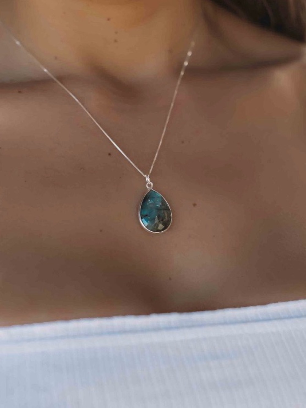 Sterling Silver Teardrop Labradorite Pendant Necklace Maresia